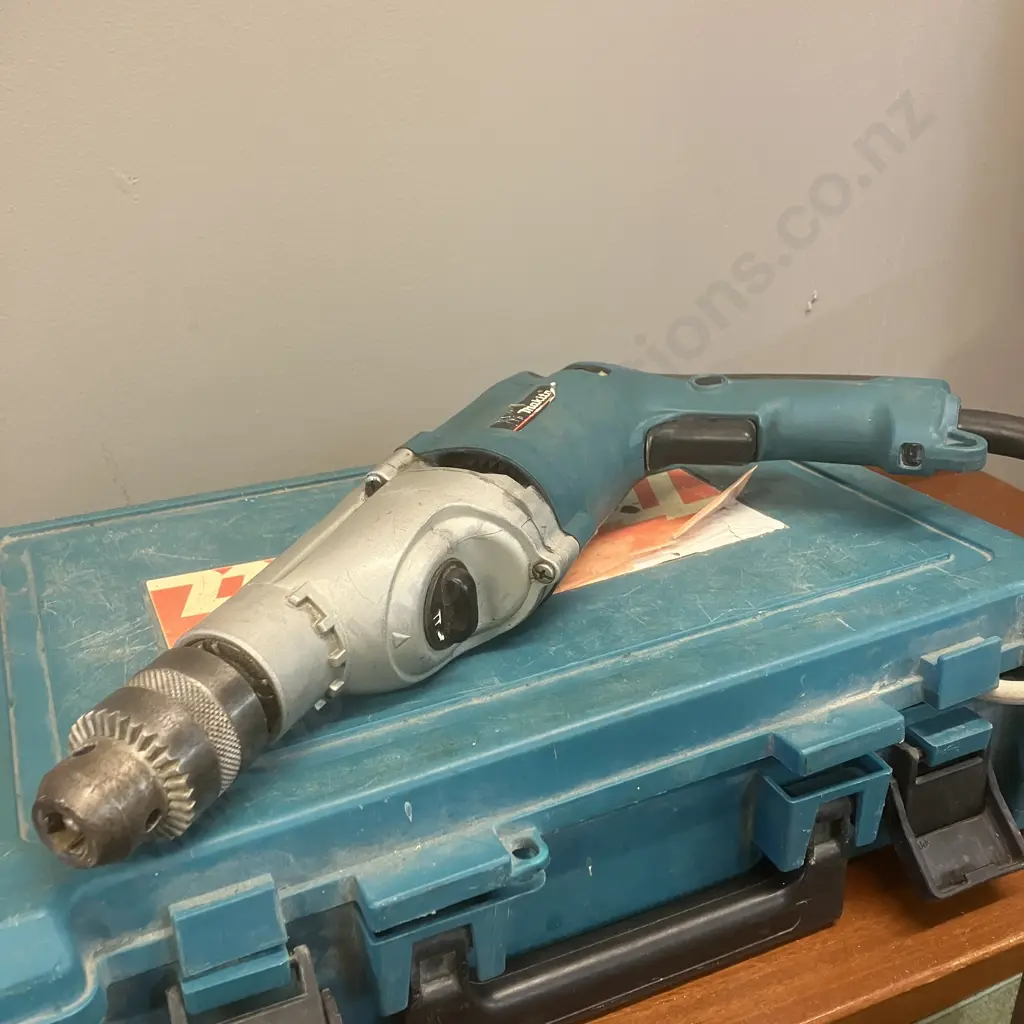 Makita HP2070F 3/4 inch Hammer Drill with L.E.D. Light With Assorted Quality Drill Bits In Case Image 1++