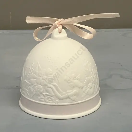 Retired Lladro "1991 Christmas Bell". 8 x 8cm