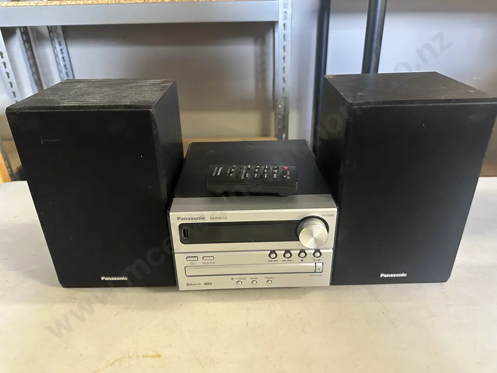 Panasonic SA-PM250 CD Stereo System With Remote Control, Bluetooth / USB Image 1++