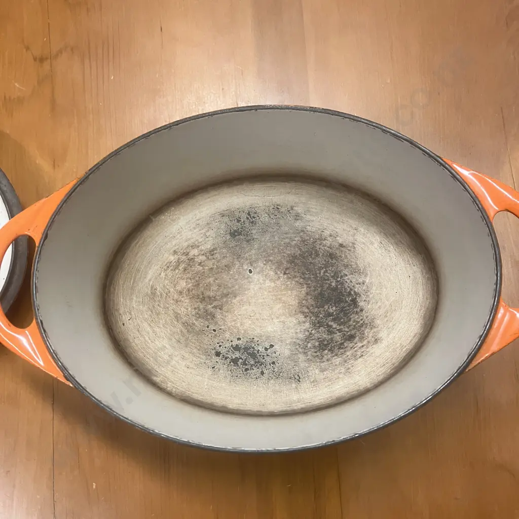Vintage 1950's Cousances Le Creuset #9, Enamel Cast Iron 2.75 QT Oval Dutch Oven, Flame Orange, France Image 1++