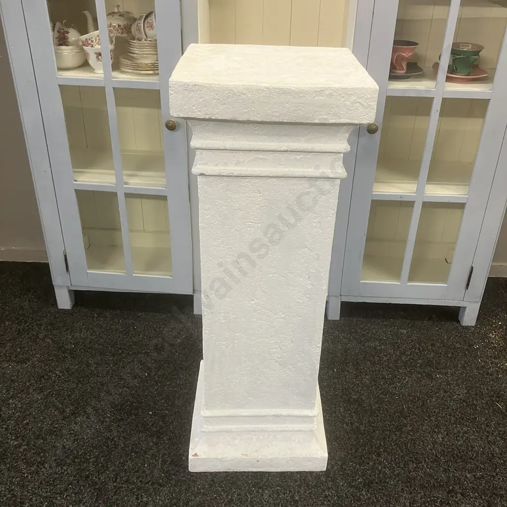 Faux Concrete Plinth. 92 x 33cm Image 1++