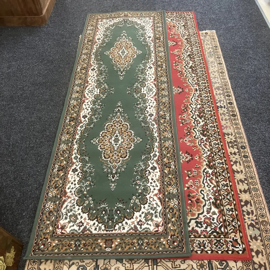 Green & Red Polypropylene Carpet Runners X 2. 80 x 250 Image 1++