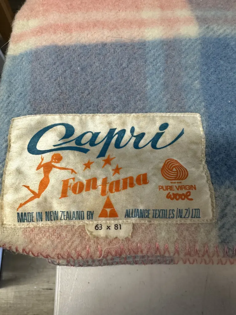 Single Vintage Woollen Blankets Capri Fontana Pink/ Blue Tones Image 1++