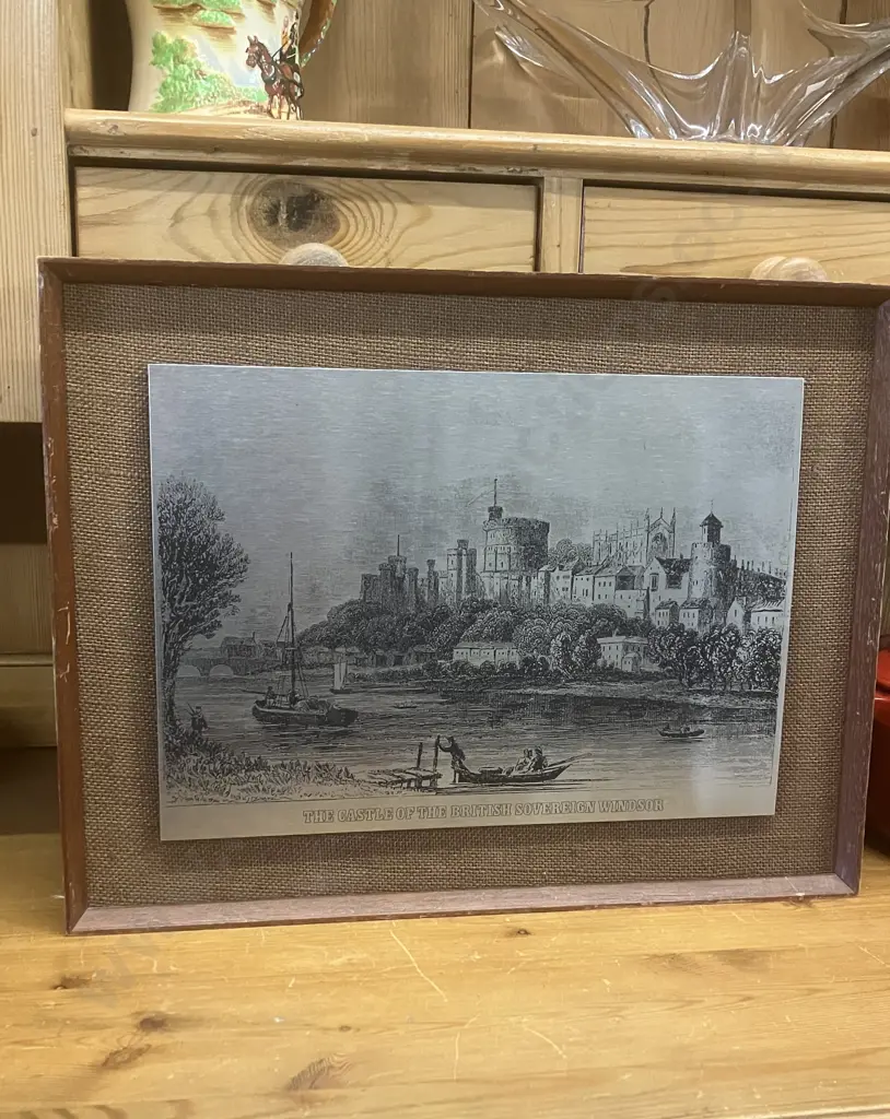 Vintage 1970s Omicways England "The Castle of the British Sovereign Windsor" Stainless Steel. 30 x 39cm Image 1++
