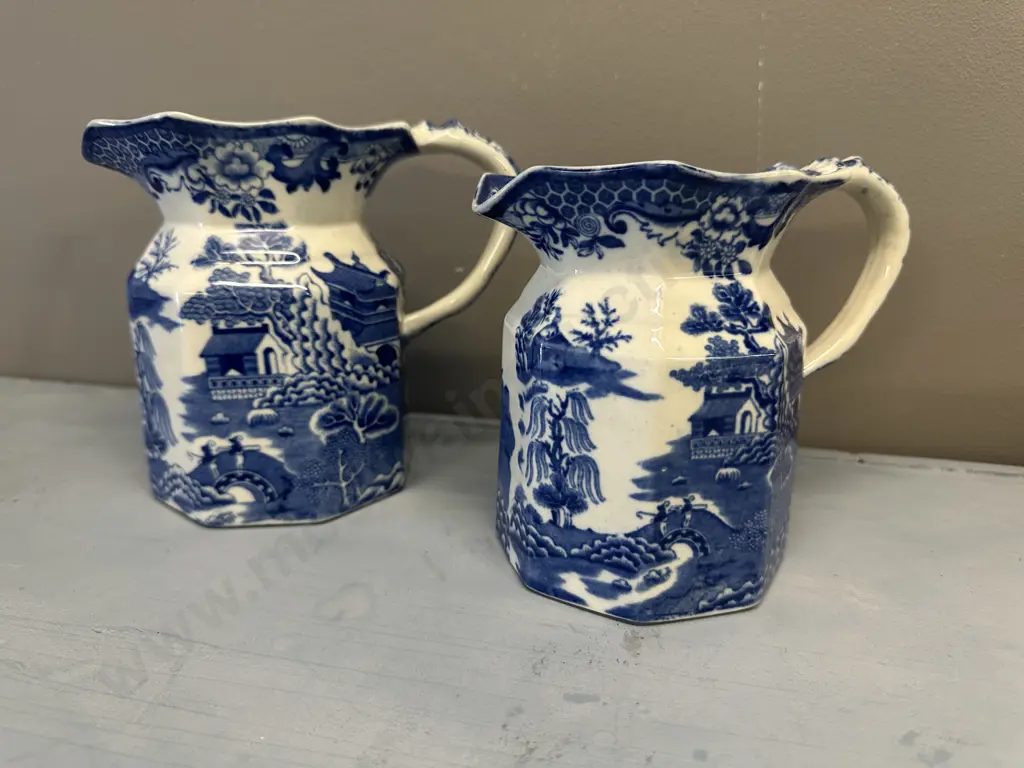 Blue & White Willow Pattern Jugs Including Wedgwood & Co & Staffordshire Image 1++