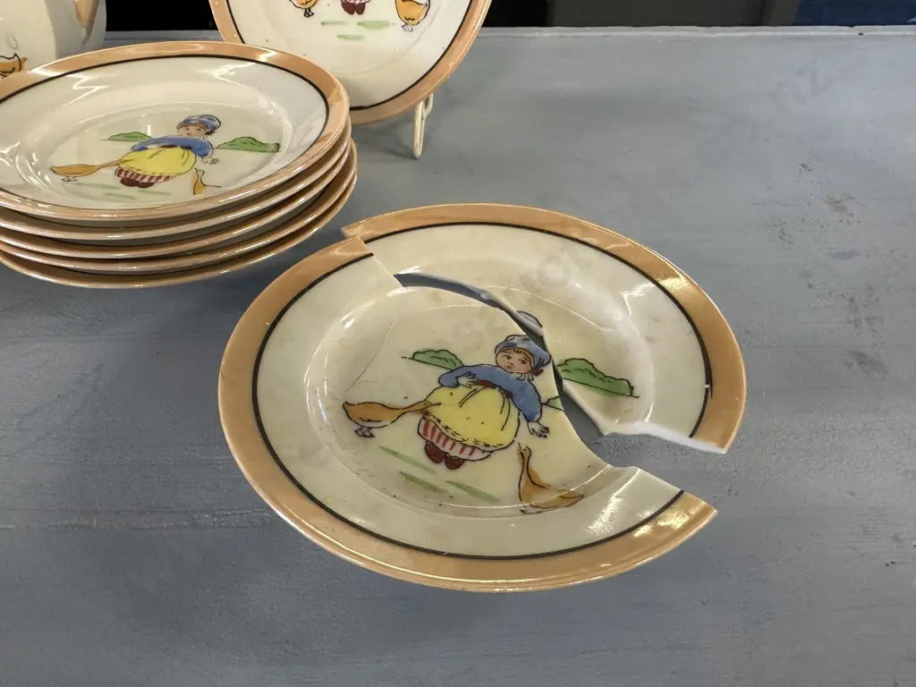 Vintage Miniature Hand Painted Porcelain Part Tea Set (af to 1x Plate) Image 1++