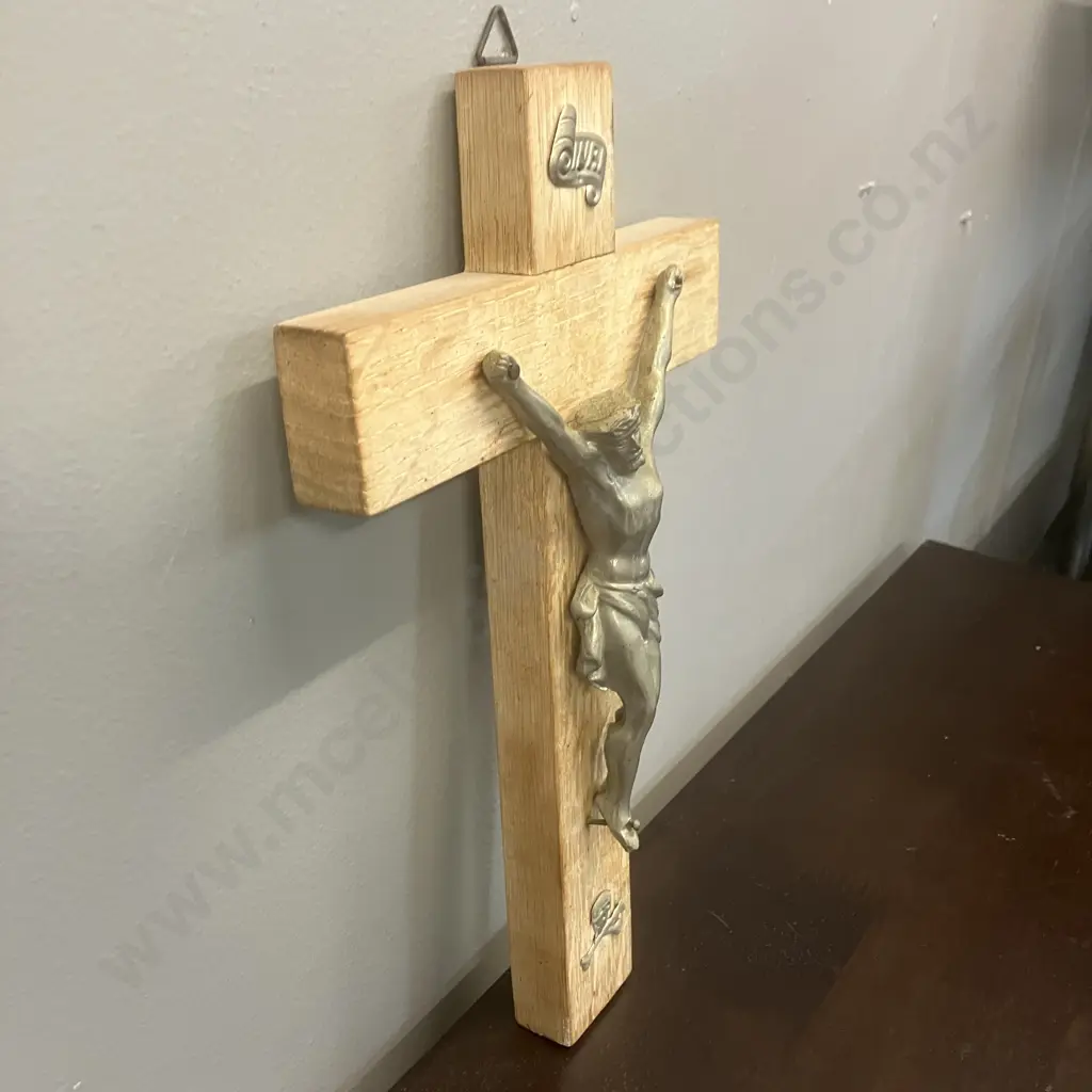 Vintage Wooden Pectoral Crucifix With INRI and Skull & Crossbones. L28cm Image 1++