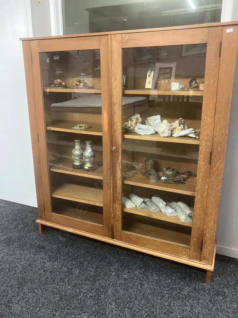 Antique Glazed Double Door Display Cabinet With Key. H141 W129 D32cm Image 1++
