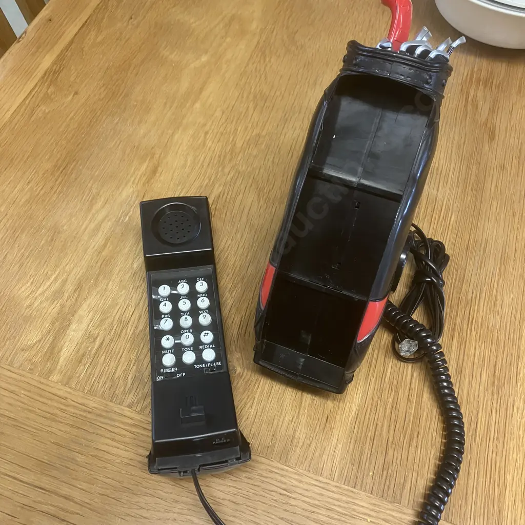 Vintage Golf Bag & Clubs Push Button Telephone Image 1++