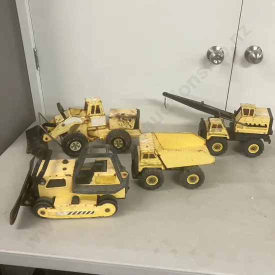 Tonka Pressed Steel Toys x 4 (Vintage Condition)