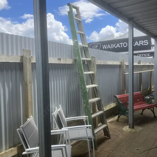 Aluminium Ladder - 9 Step. H3.7m