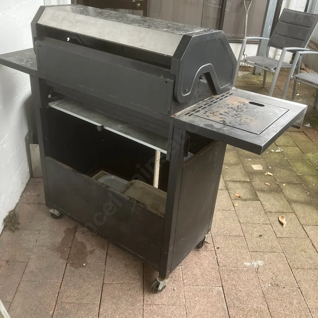 Gascraft Roma 4 Burner Hooded BBQ With Side Burner & Utensils Image 1++