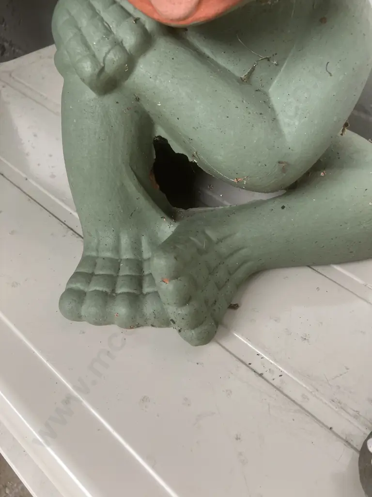 Fairy & Frog Garden Ornaments Fog As Found) Image 1++