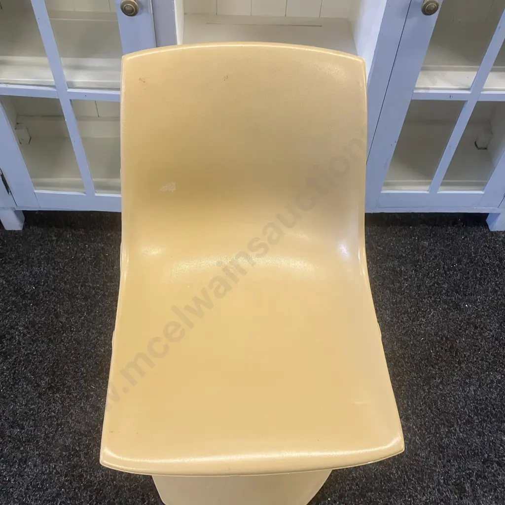 Mid-Century Modern Sebel Slim'n Comfy Swivel Chair With Hex Base Image 1++