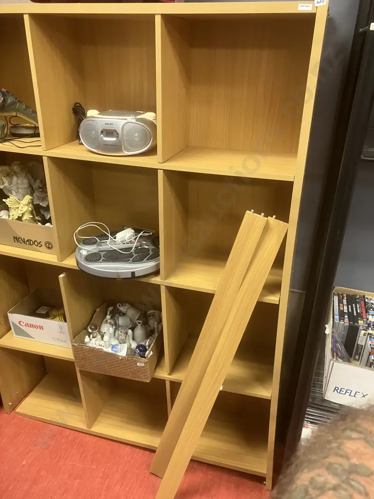 12 Cube Shelf. H172.5 W125 D29cm (Repairs Failed Unable to sell ) Image 1++