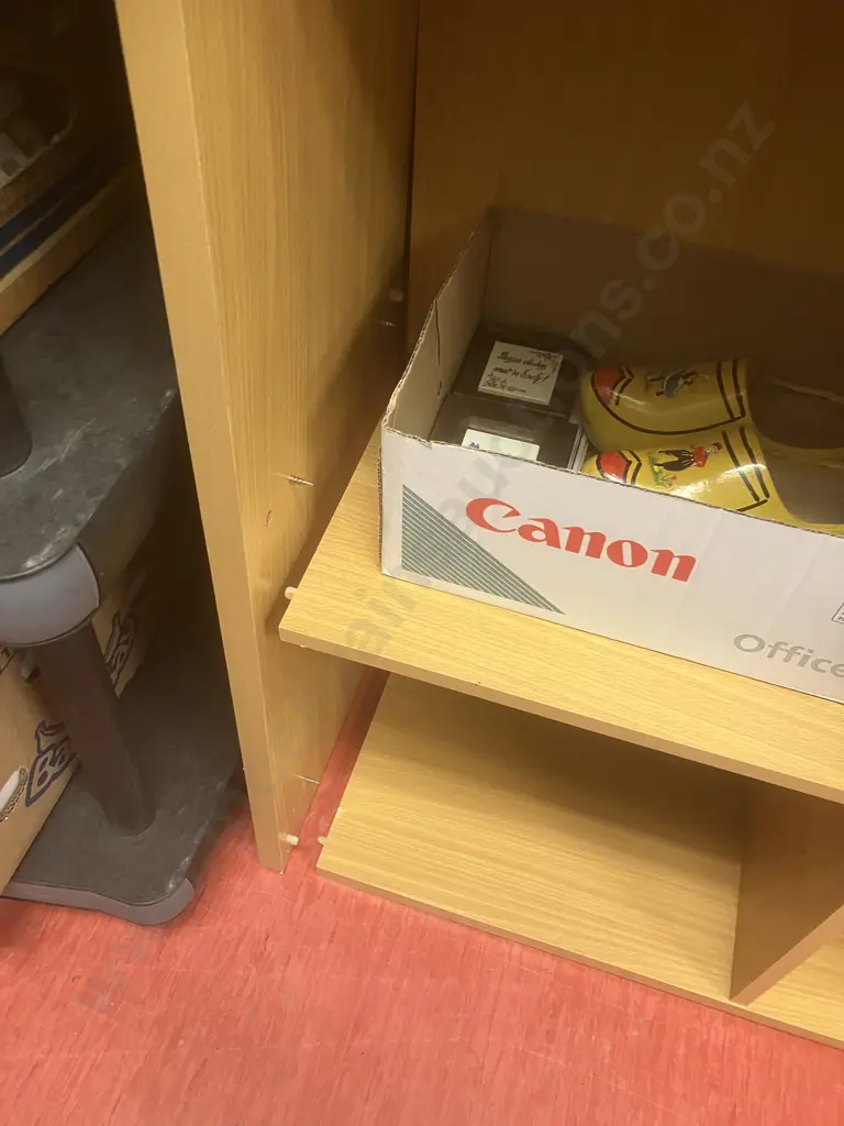 12 Cube Shelf. H172.5 W125 D29cm (Repairs Failed Unable to sell ) Image 1++