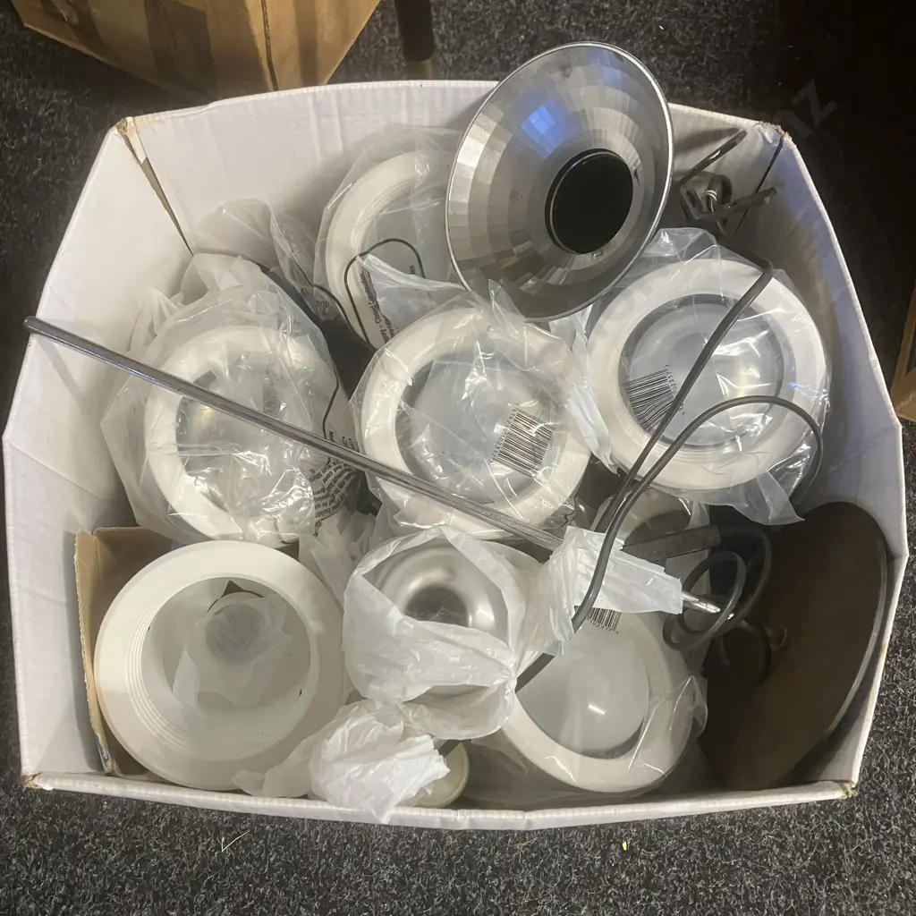 Box Lot Lights, Bulbs Etc Image 1++