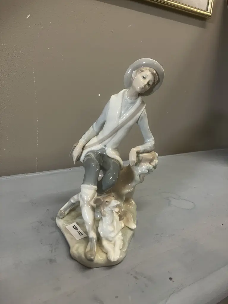 Lladro "Shepherd Boy With Dog" Porcelain Figurine #5951, Issued 1969 Retired 1985. 21 x 17cmcm Image 1++