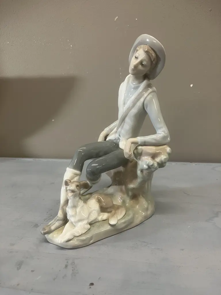 Lladro "Shepherd Boy With Dog" Porcelain Figurine #5951, Issued 1969 Retired 1985. 21 x 17cmcm Image 1++