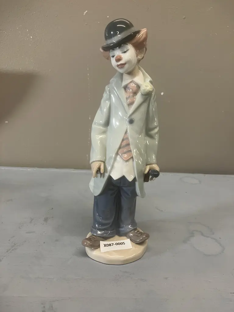 Lladro "Circus Sam" Porcelain Figurine #5472, Issued 1998. H22cm Image 1++