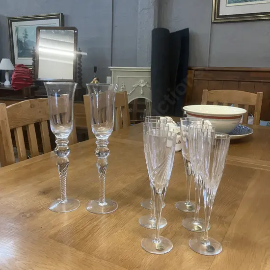 Set of 6 Full Lead Crystal Champagne Flutes With Pair of Larger Chapagne Flutes