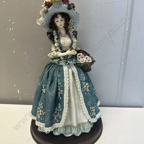 Vintage Resin Meerchi Victorian Lady Figurine H34cm