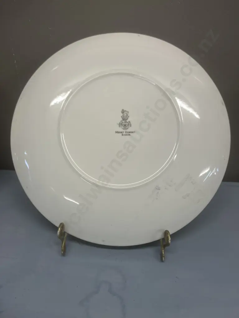 Royal Doulton Cabinet Plates Series Ware 'Scene at Lorne' D5816 c1938 & 'Mount Egmont' D6436 c1970s Image 1++