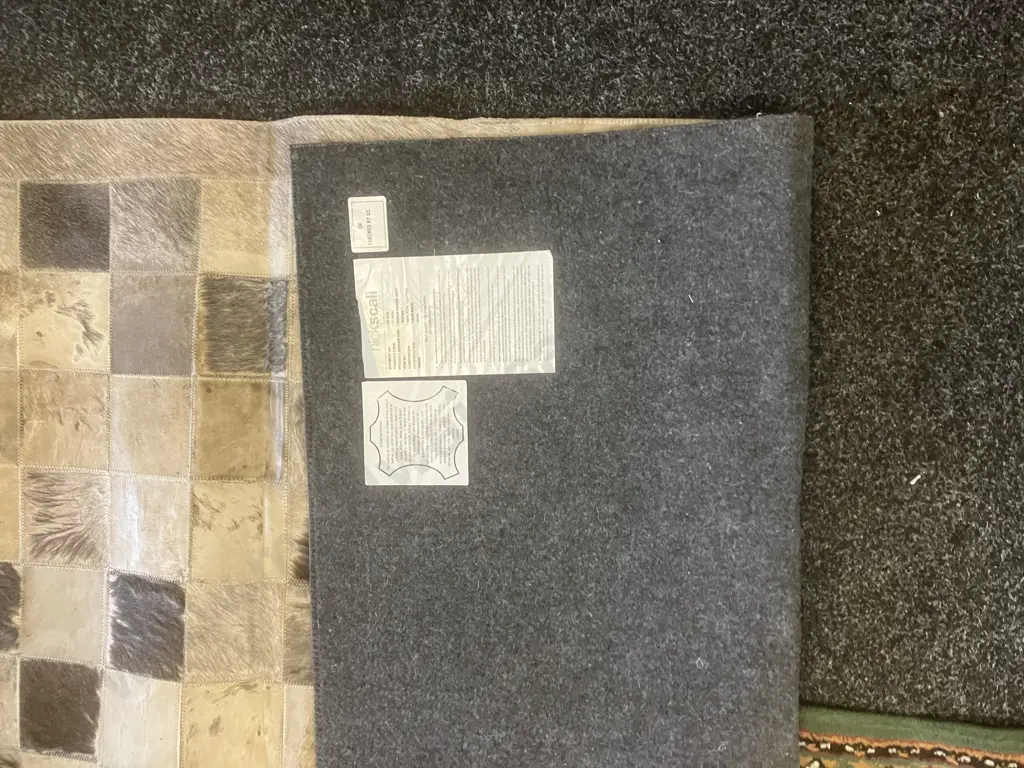 nickscali Rohan Grey Floor Rug - 100% Leather. 200 x 280cm Image 1++