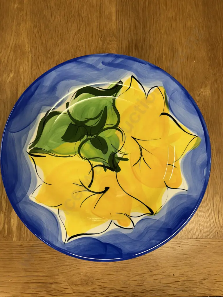 Petra Ceramics New Zealand Blue Flora Round Serving Bowl Image 1++
