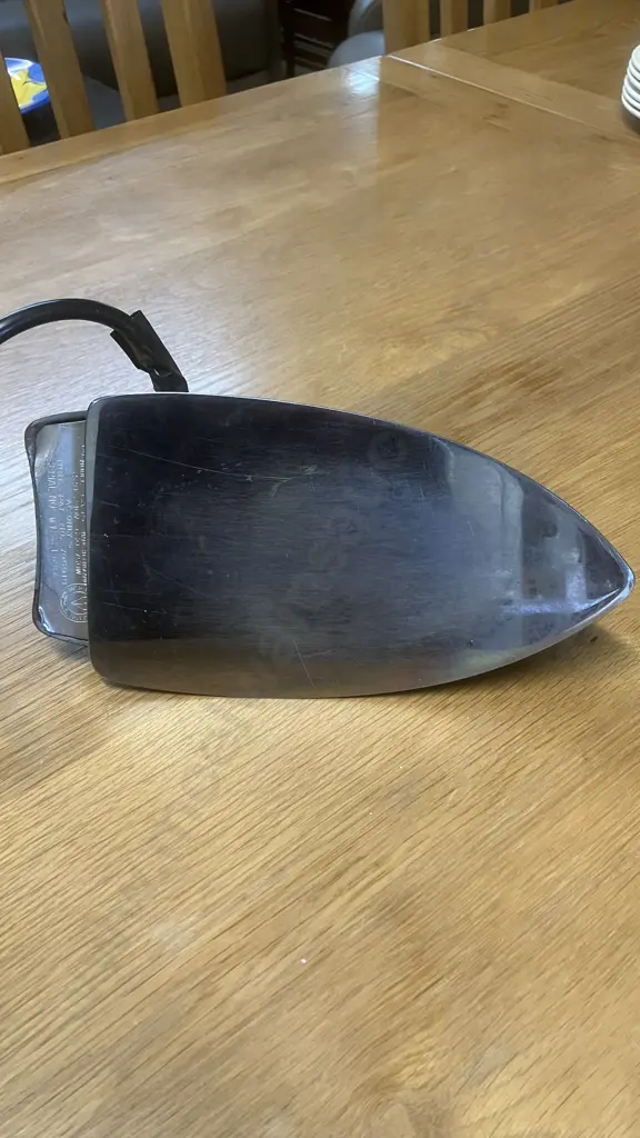 Vintage Morphy Richards Iron Model CA 75, Serial WJ281686 - Made In England Image 1++