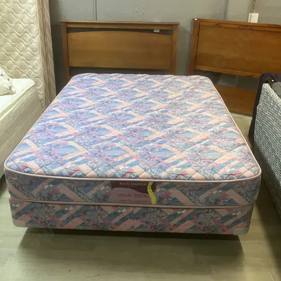 Tattersfield Backmaster Collection Spinal Paedic Queen Size Mattress & Base. 150 x 196