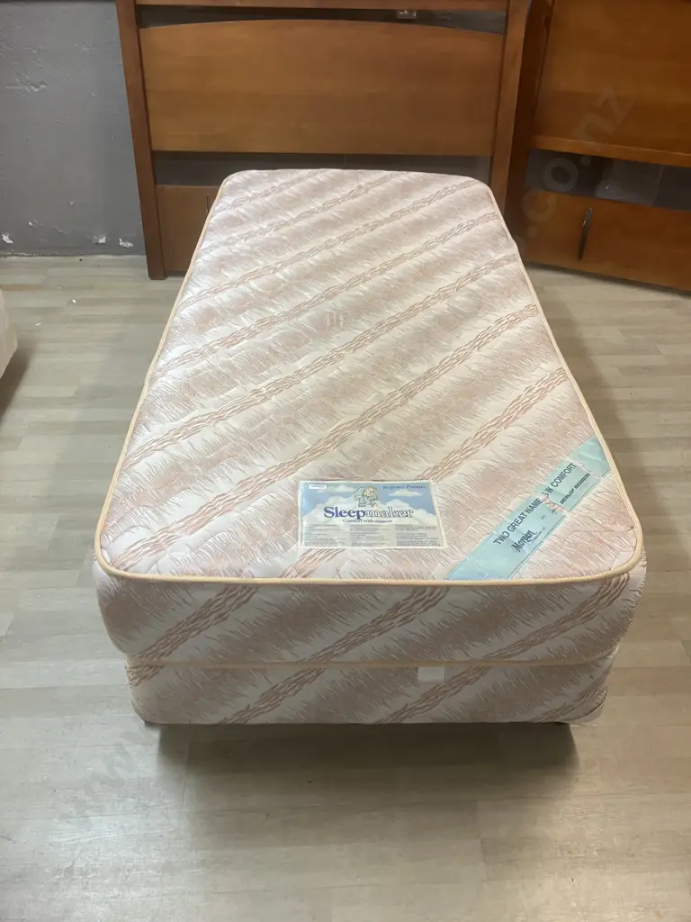 Sleepmaker Regency Posture Single Size Mattress & Base Image 1++