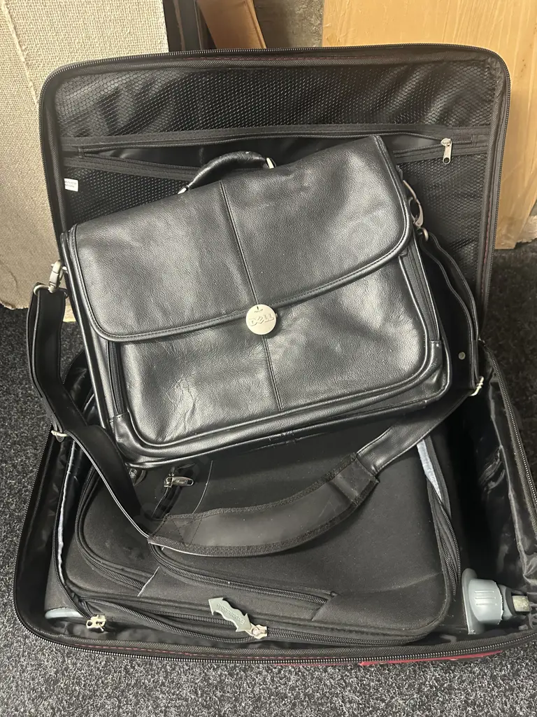 Red Flight Suitcase, Verage Carry On Luggage Bag, Del laptop Bag Image 1++