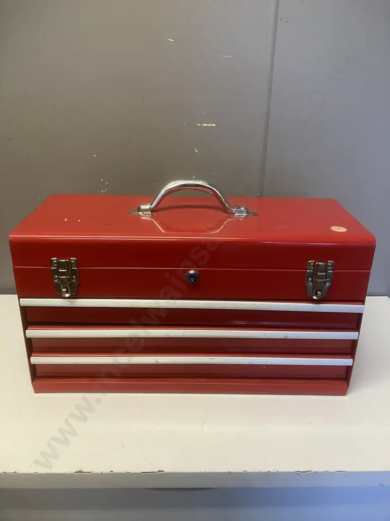 Mechpro 248 Piece Tool Kit with 3 Drawer Chest Includes 143 Piece Metric/ SAE Socket Set. With 2 Keys Image 1++