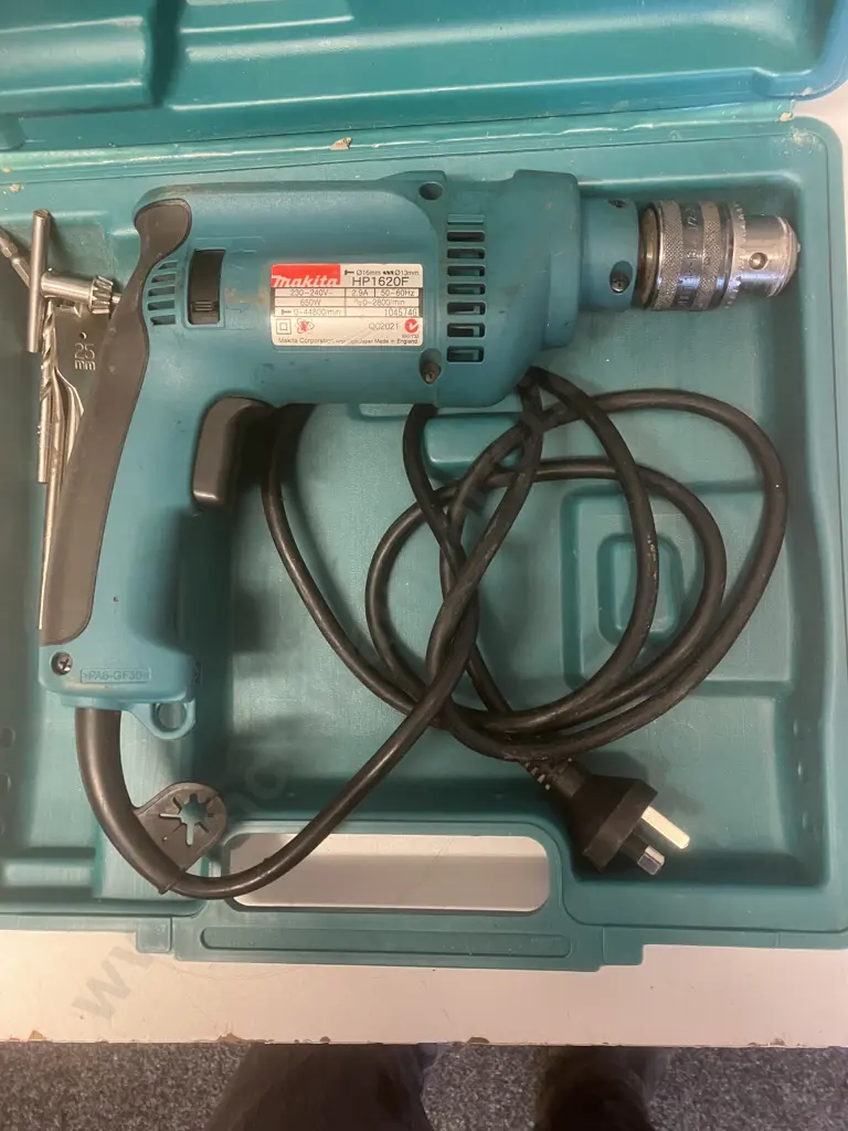 Makita Hammer Drill HP1620F 650 Watts In Case Image 1++