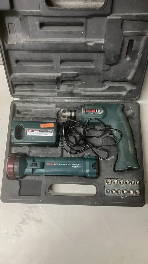 Ryobi 7.2 Volt Cordless Kit (Not Working) Image 1++