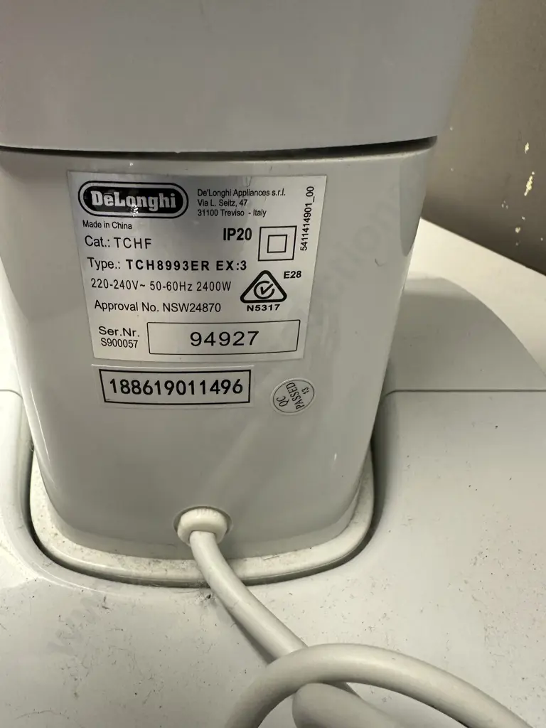 Delonghi Ceramic Technology Silent Tower Heater With Remote Image 1++