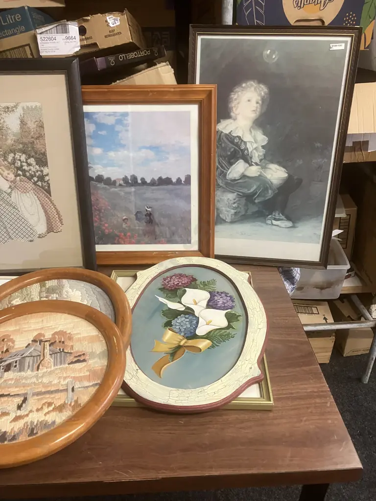 Large Harp Seal Print, Assorted Prints, Frames Etc Image 1++