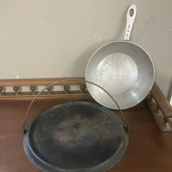 Vintage Items - Cast Iron Round Griddle, Dia 33.5cm, Raised Rim & Bail Handle And Aluminum Frypan