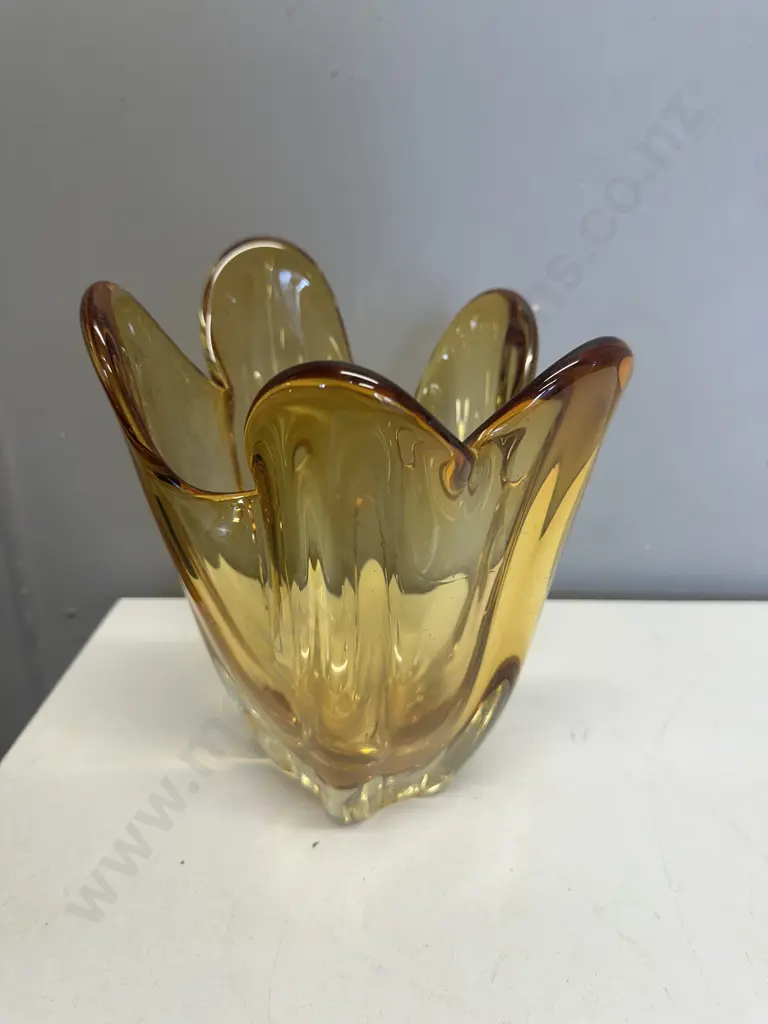 Vintage Amber Glass Handkerchief Vase H22cm. Image 1++