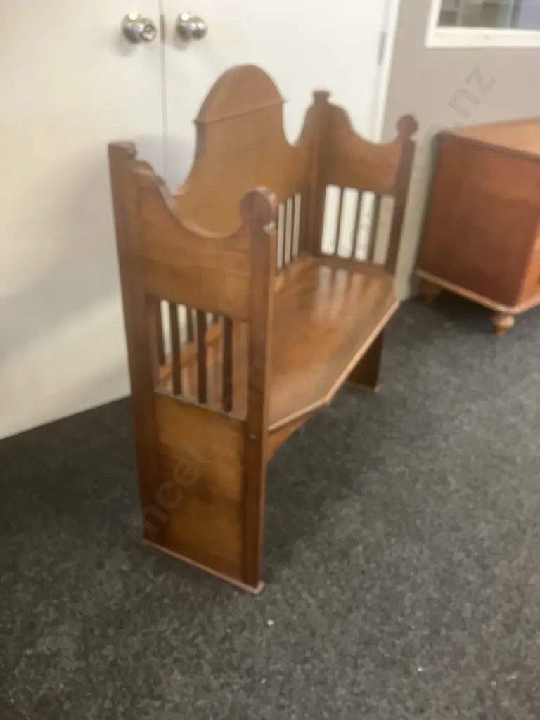 Vintage Oak Church Pew. H101 W91.5 D36.5cm Image 1++