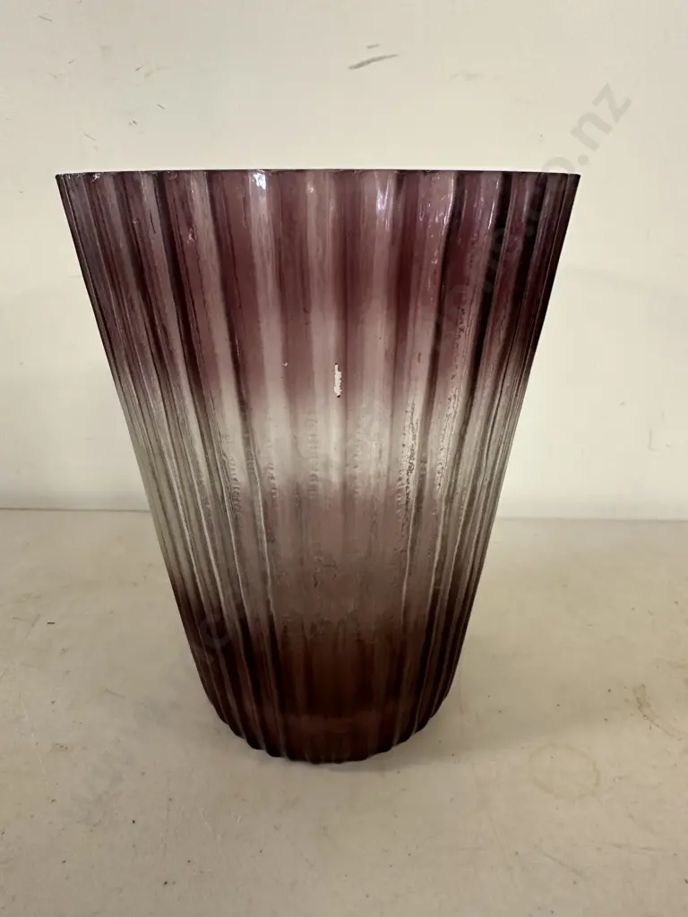 Vintage Ribbed Purple Glass Vase H20cm. Image 1++