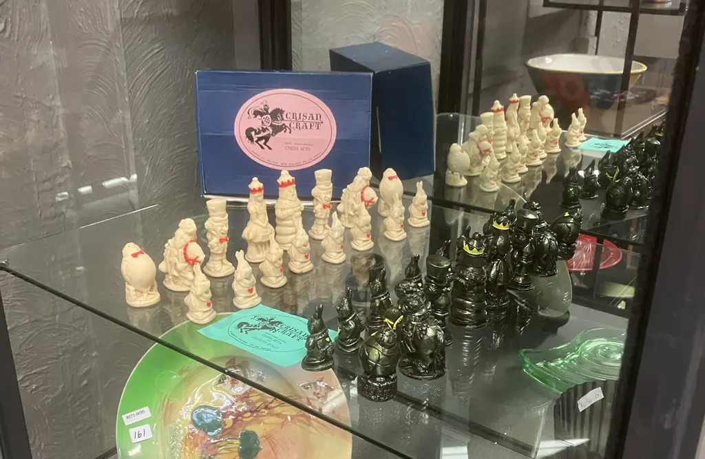 Vintage Crisan Craft 'Alice In Wonderland' Takaka Marble Chess Set - New Zealand Made Image 1++