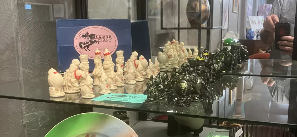 Vintage Crisan Craft 'Alice In Wonderland' Takaka Marble Chess Set - New Zealand Made Image 1++