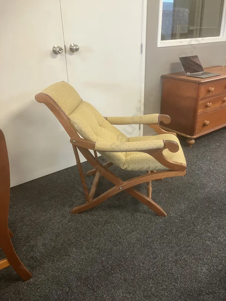 Oak Steamer Chair With Buttoned Fabric Image 1++