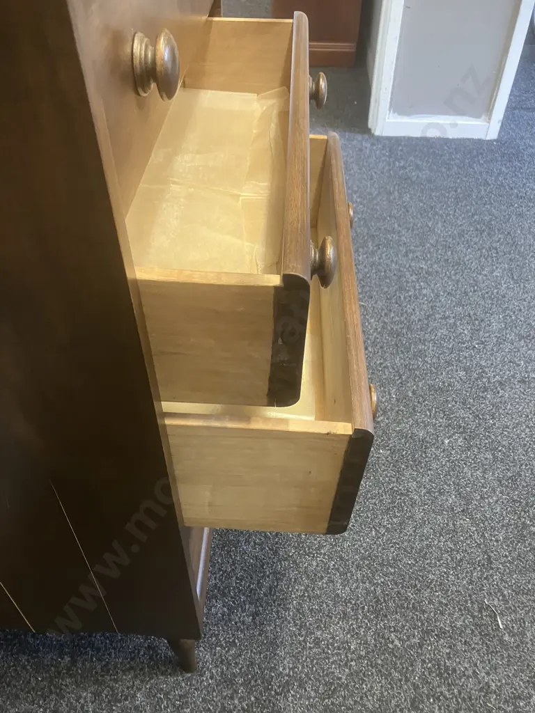 Four Drawer Chest of Drawers, Knob Handles, Turned Legs. H100 W62 D40cm Image 1++