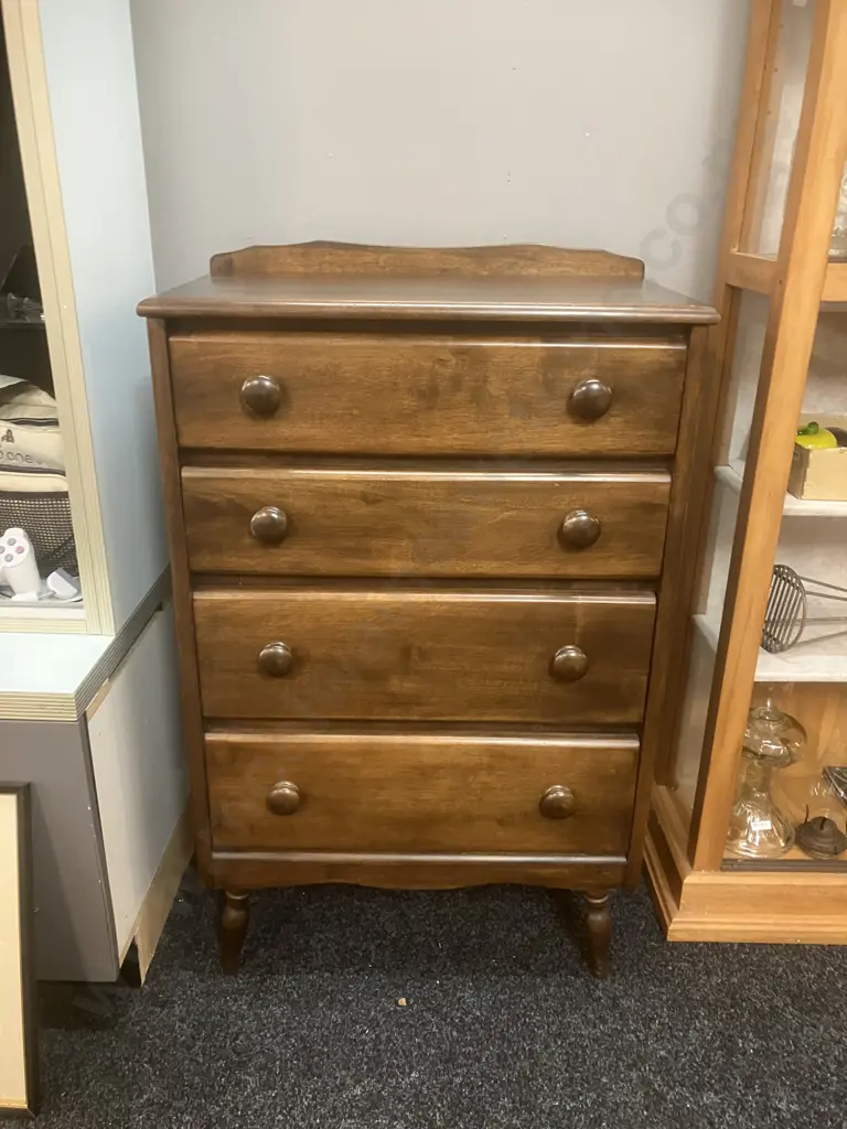 Four Drawer Chest of Drawers, Knob Handles, Turned Legs. H100 W62 D40cm Image 1++