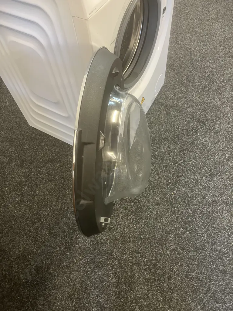 Beko 9kg Autodose Front Load Washing Machine Model BFLB902ADW (Purchased New 22/11/2025) Image 1++