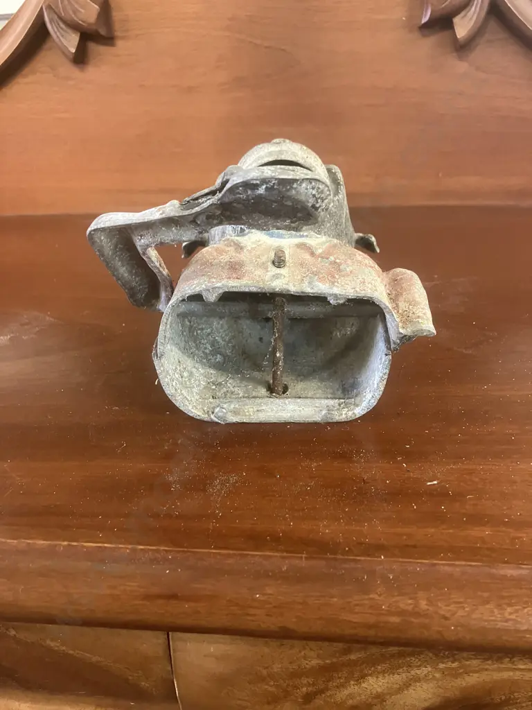 Vintage 1950s Painted Cast Aluminum Mechanical Money Bank - Thomas Ashworth & Co, Burnley, England.H16cm (Incomplete) Image 1++