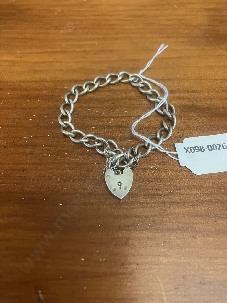 Silver Heart Padlock Bracelet Stamped 'SILVER' 14.9g Image 1++